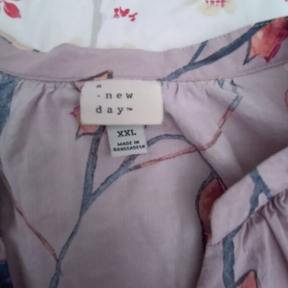 A New Day Mockneck V-neck Blouse Balloon Sleeves Purple Floral Size XXL - Picture 3 of 6